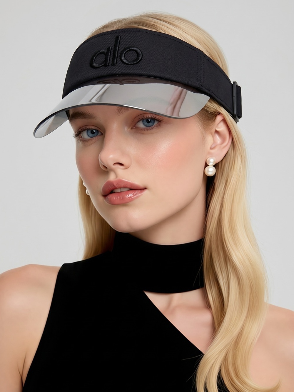 ALO Yoga Black Visor with Metalic Brim